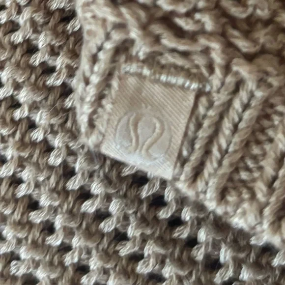 Lululemon Sweater - Picture 2 of 3